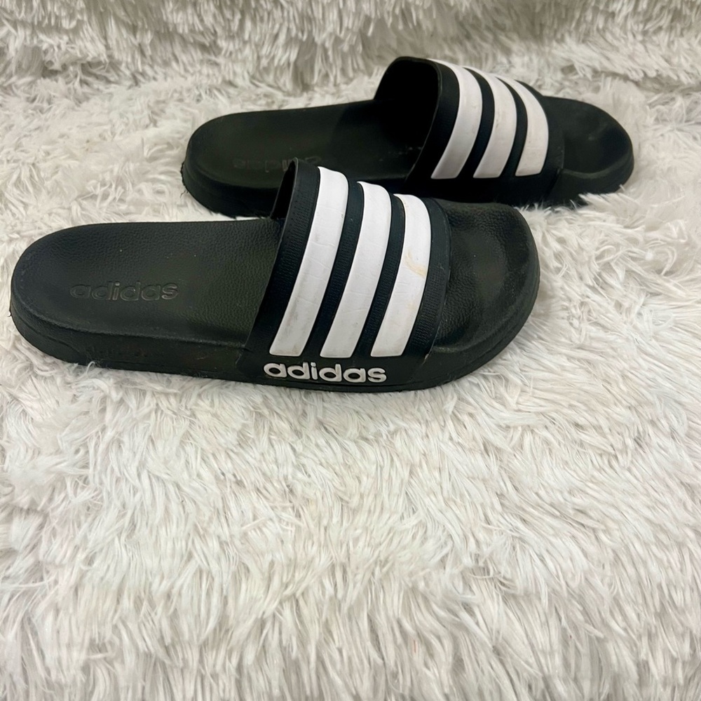 Men’s Adidas Sandals Size 7